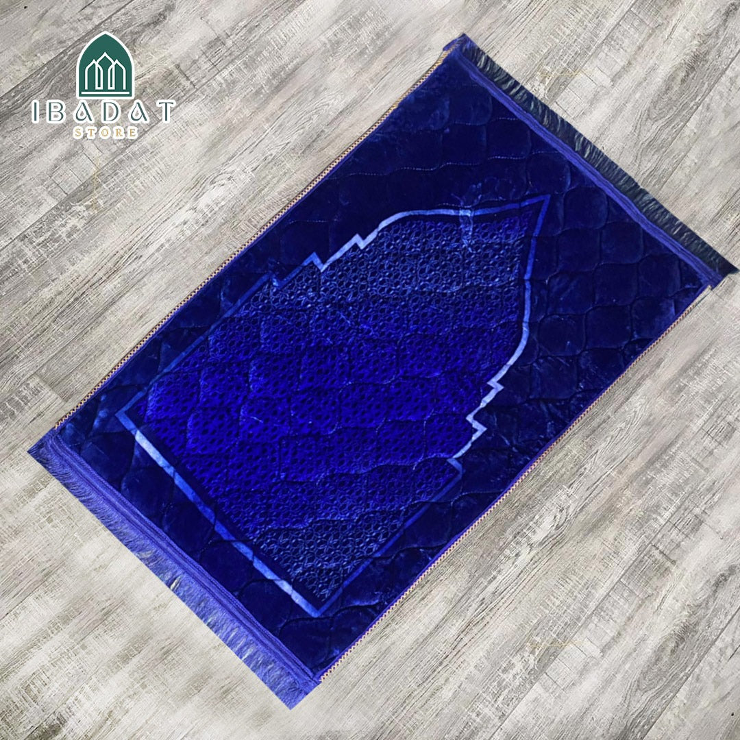 Quilted Prayer Mat – Premium Comfort for Your Prayers