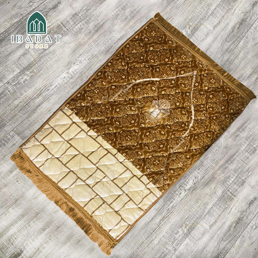 Quilted Prayer Mat – Premium Comfort for Your Prayers