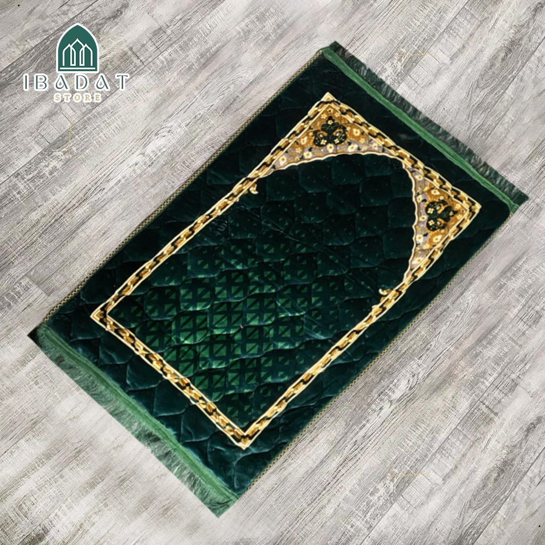 Quilted Prayer Mat – Premium Comfort for Your Prayers