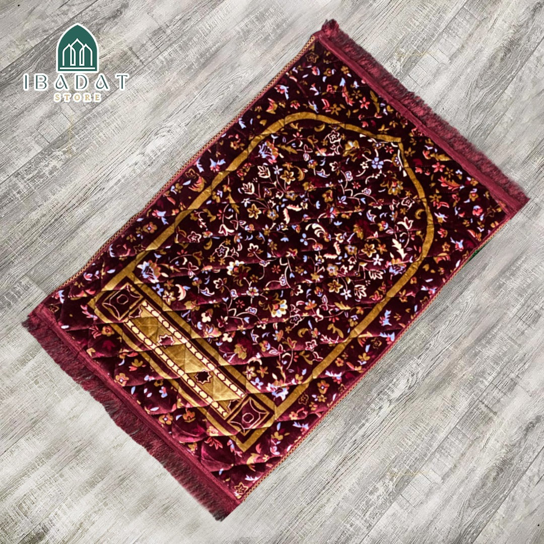 Quilted Prayer Mat – Premium Comfort for Your Prayers