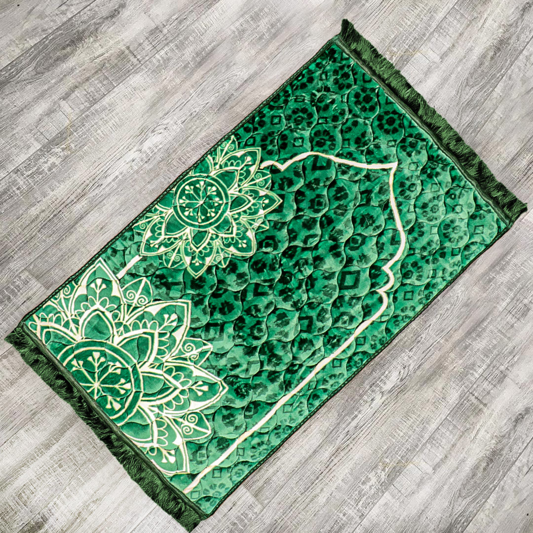 Quilted Prayer Mat – Premium Comfort for Your Prayers