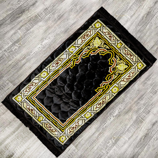 Quilted Prayer Mat – Premium Comfort for Your Prayers