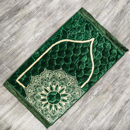 Quilted Prayer Mat – Premium Comfort for Your Prayers