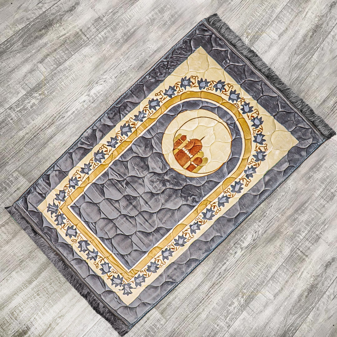 Quilted Prayer Mat – Premium Comfort for Your Prayers