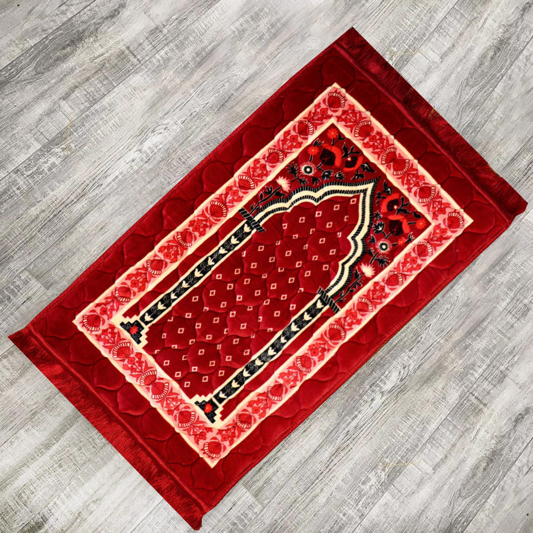 Quilted Prayer Mat – Premium Comfort for Your Prayers